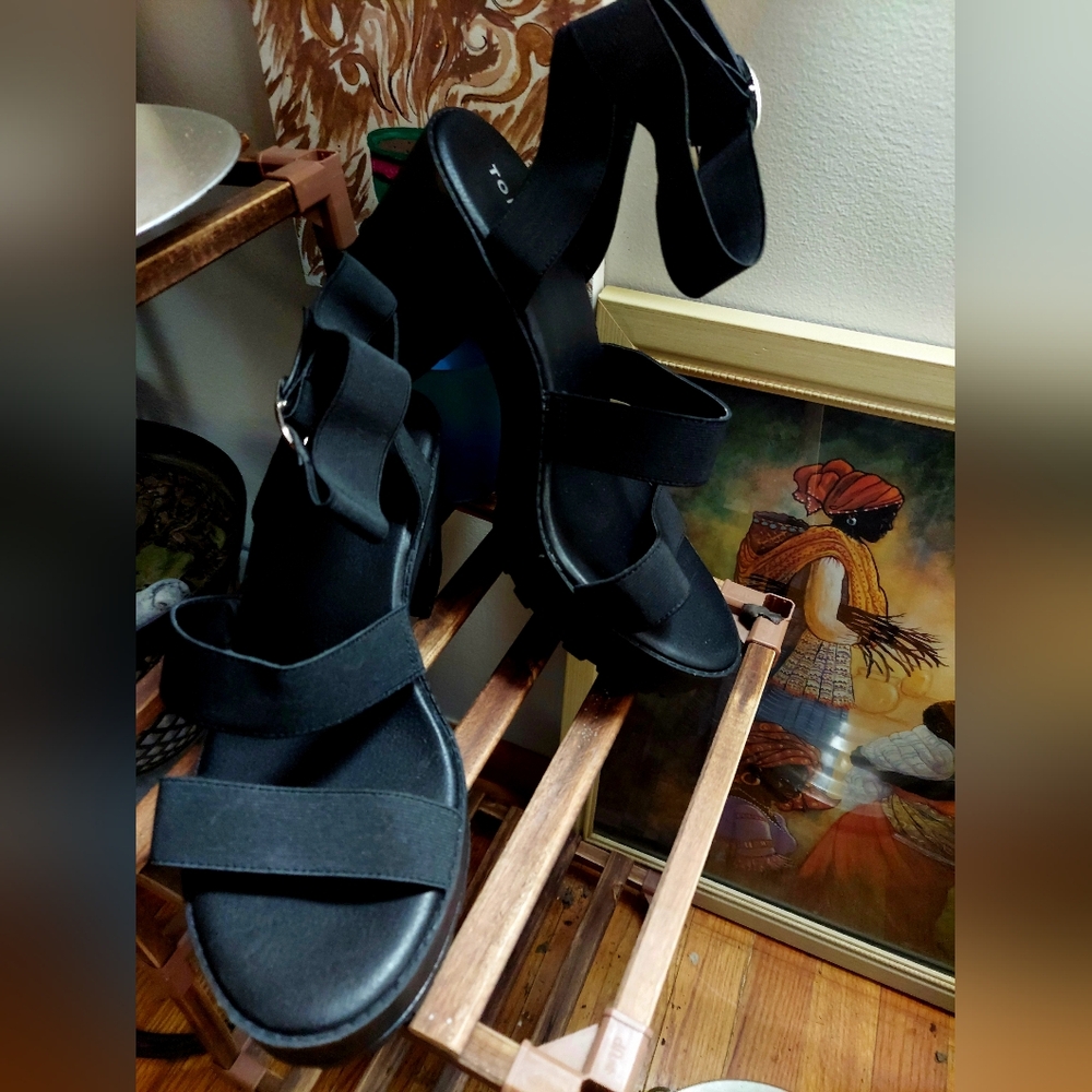 Elegant Black Women's Sandals